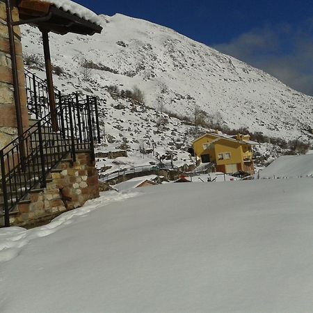 Apartamentos Rurales El Tio Pablo Picos De Europa Tresviso Esterno foto