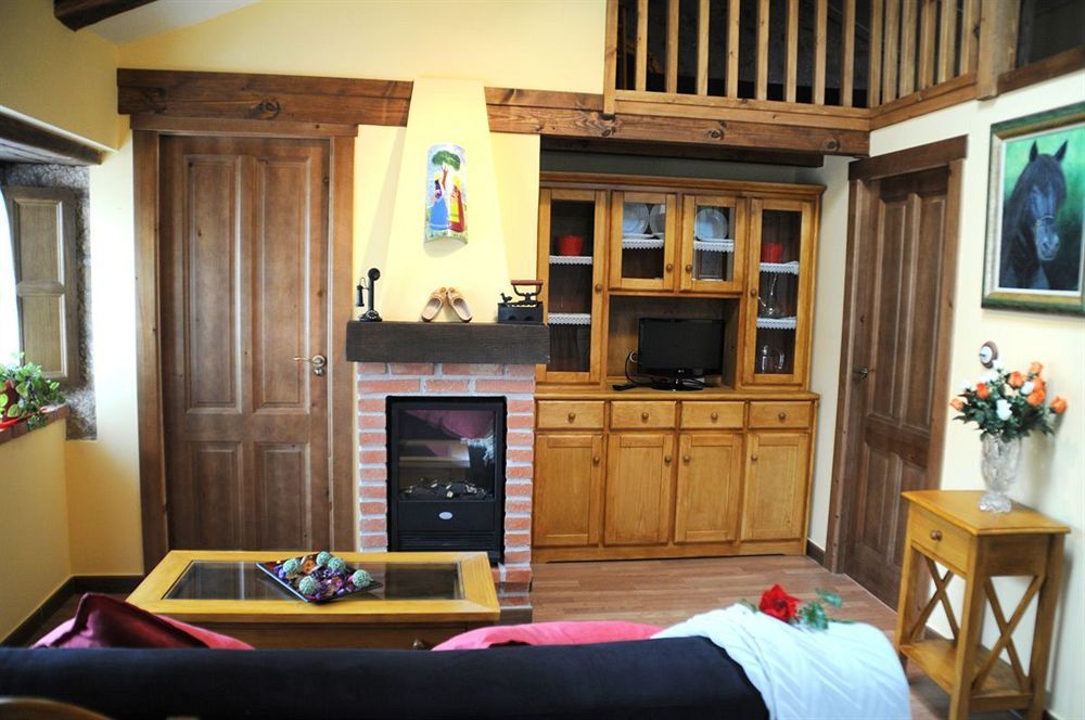 Apartamentos Rurales El Tio Pablo Picos De Europa Tresviso Esterno foto