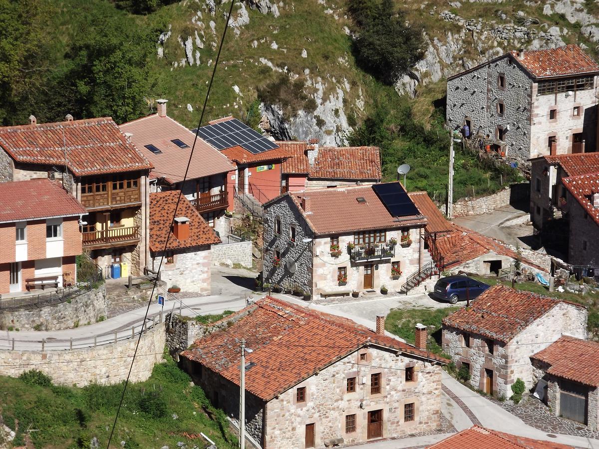 Apartamentos Rurales El Tio Pablo Picos De Europa Tresviso Esterno foto