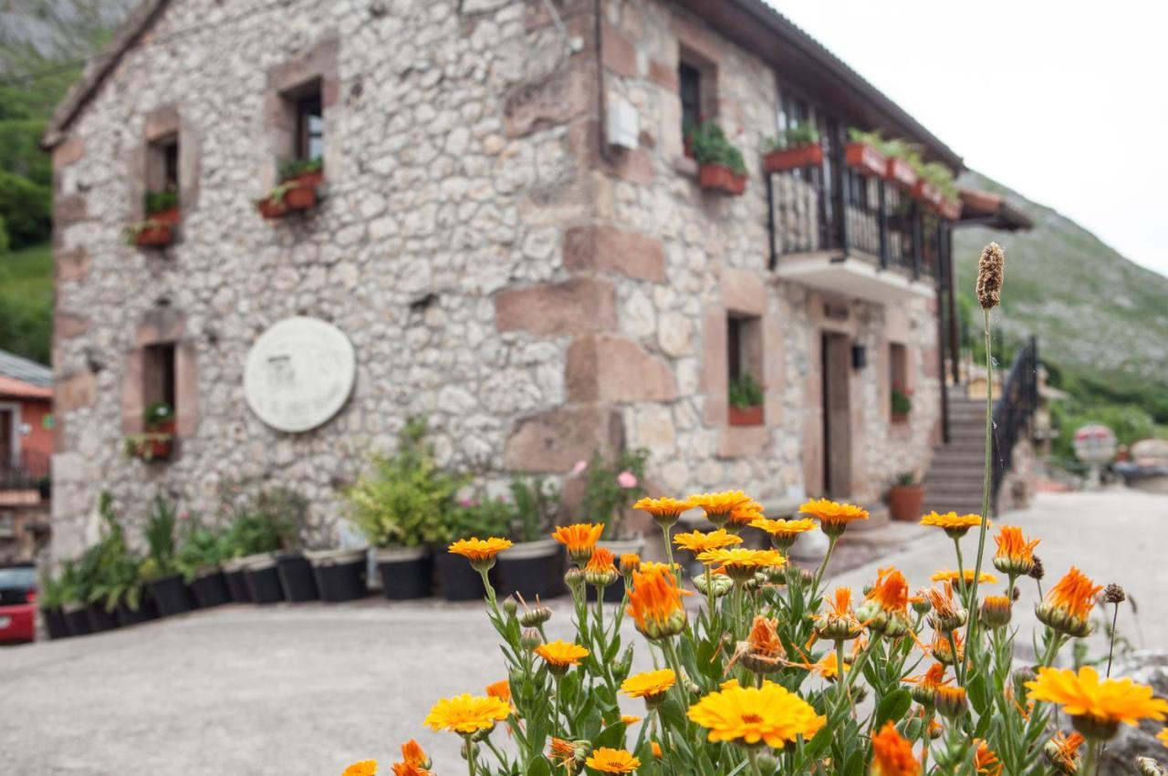 Apartamentos Rurales El Tio Pablo Picos De Europa Tresviso Esterno foto